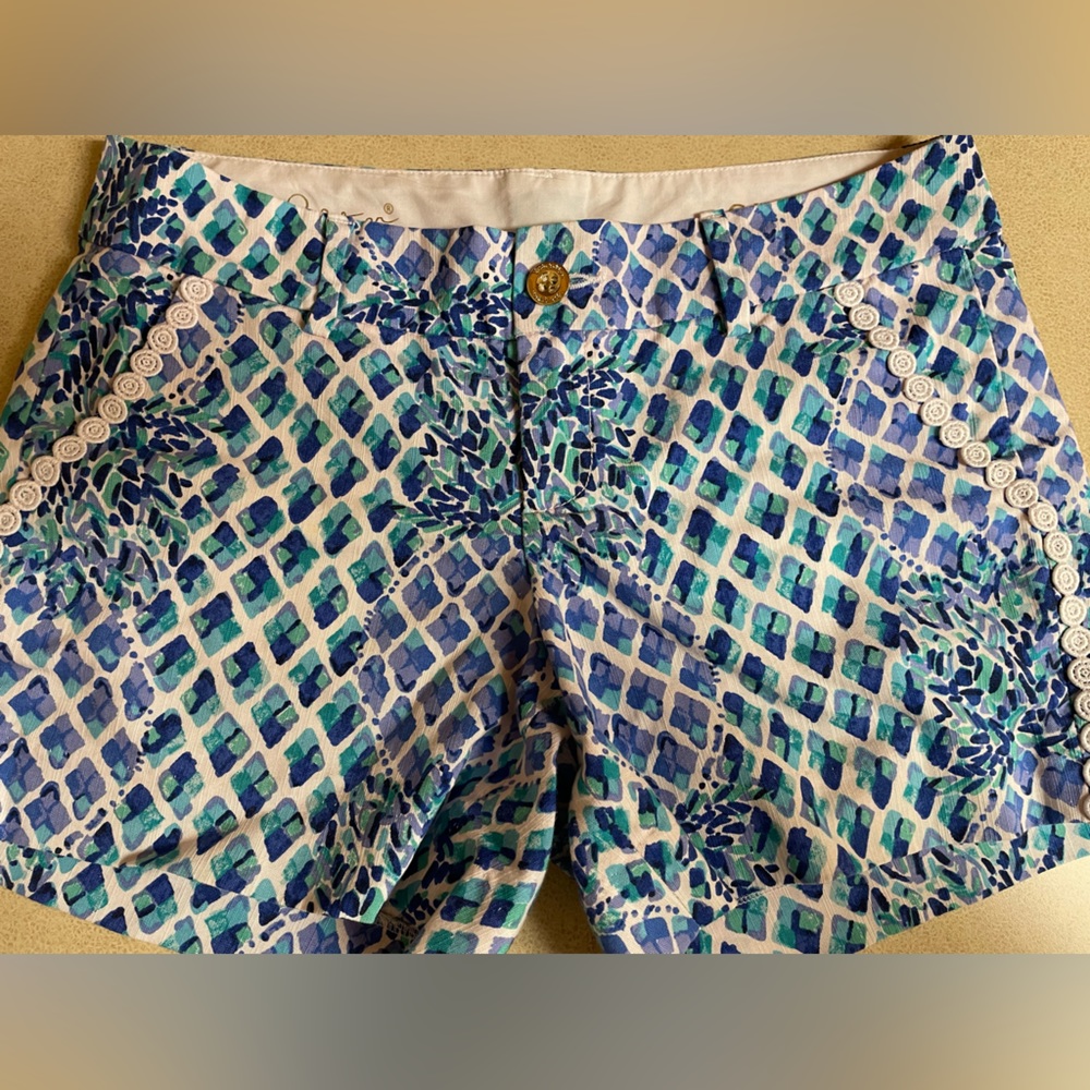 Lilly pulitzer Callahan shorts size 6